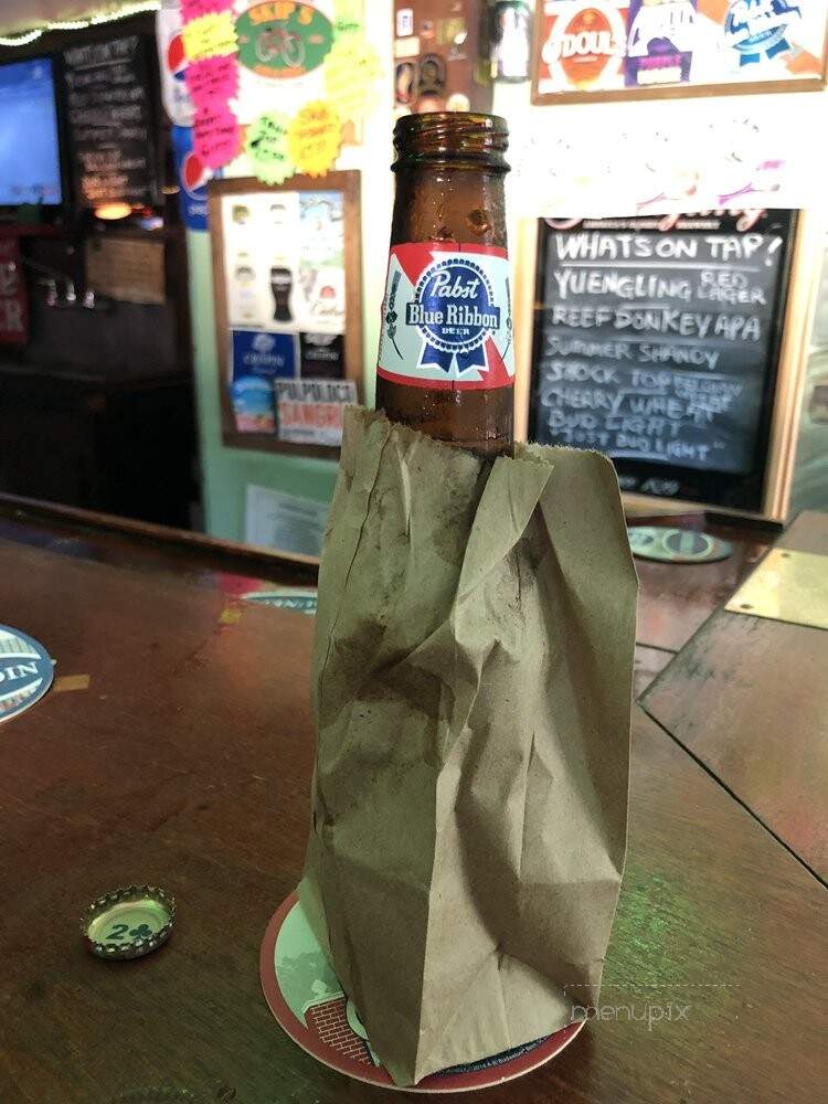 Skip's Bar & Grill - Dunedin, FL