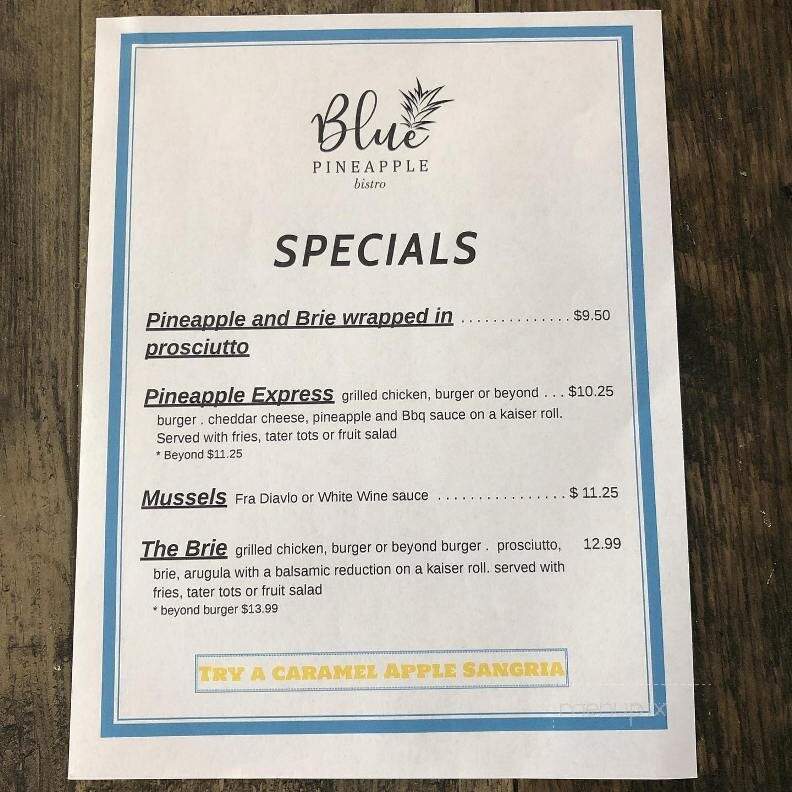 Blue Pineapple Bistro - Englewood, FL