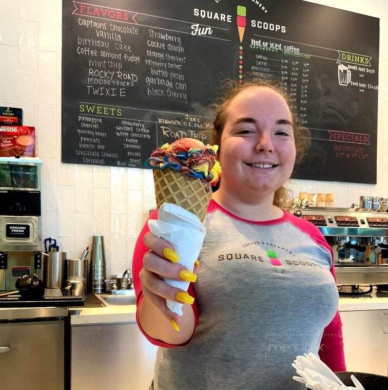 Square Scoops Coffee & Creamery - Punta Gorda, FL