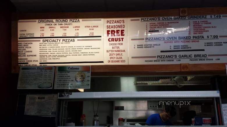 Pizzanos Pizza & Grinderz - Sebring, FL