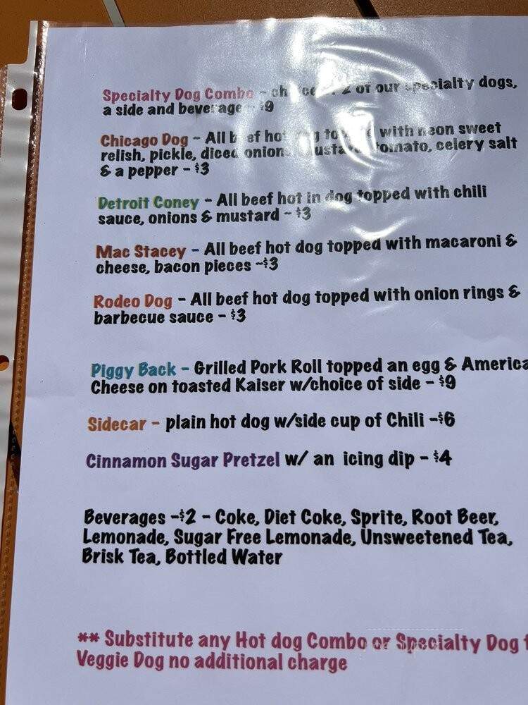 Dog Pier Hot Dog Shop - Gulfport, FL