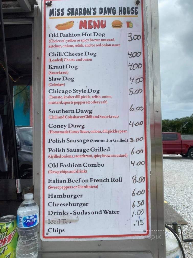 Miss Sharon's Dawg House - Englewood, FL